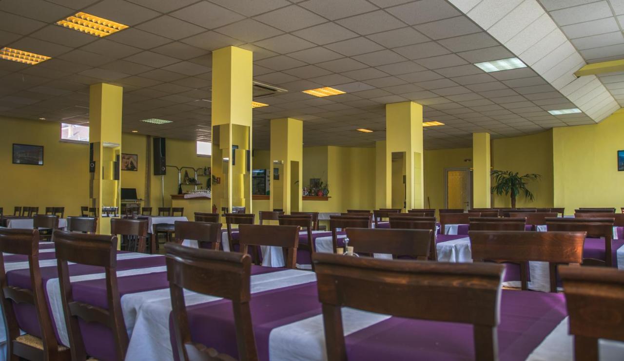 חונדוארה Hotel Maier מראה חיצוני תמונה