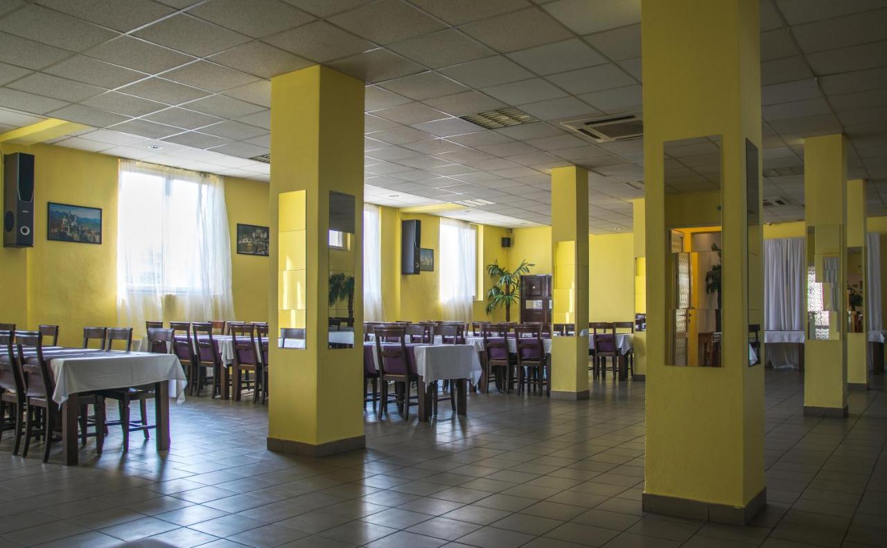 חונדוארה Hotel Maier מראה חיצוני תמונה